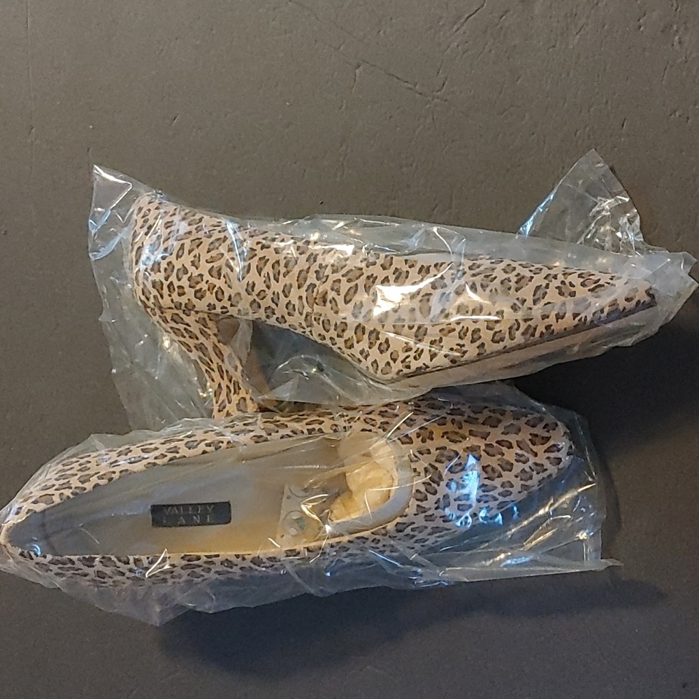 Womens dress shoes